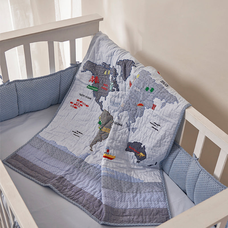 Snuggle Time Crib Gift Set (My World-Blue)