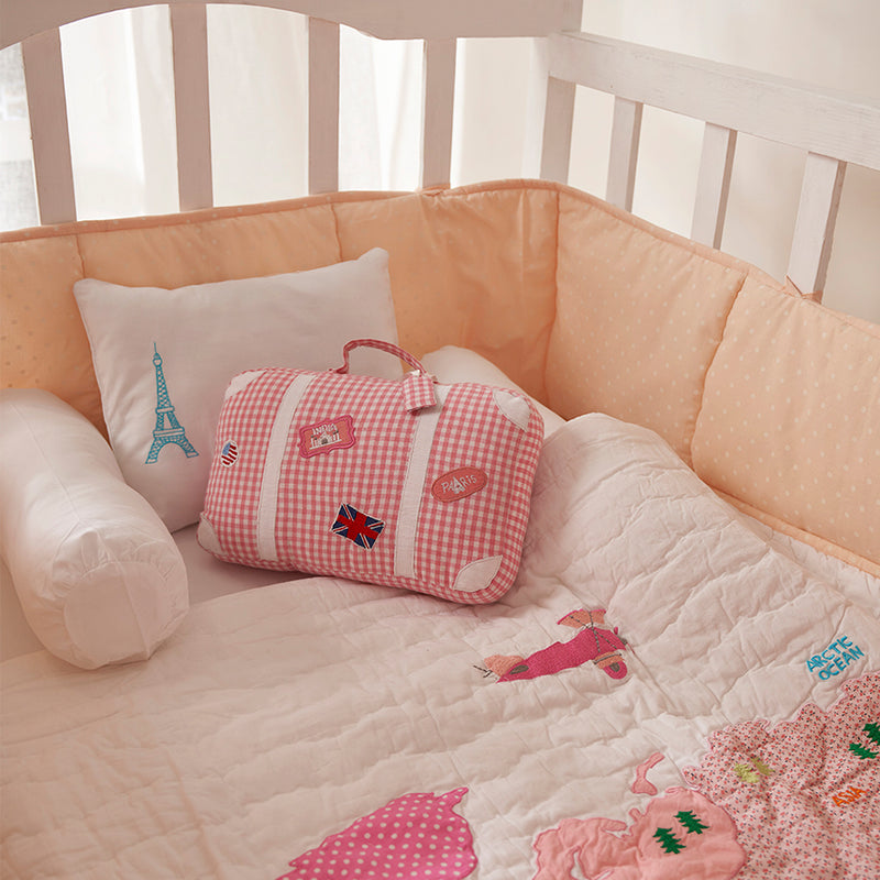 Snuggle Time Crib Gift Set (My World-Pink)