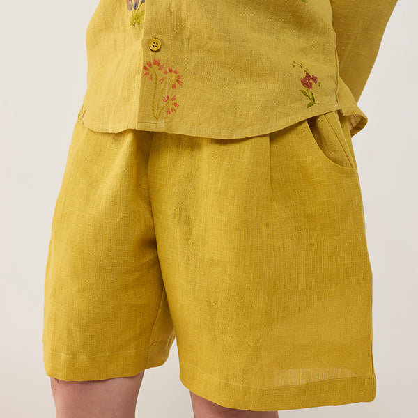 Kei Timeless Linen Shorts - Ocher