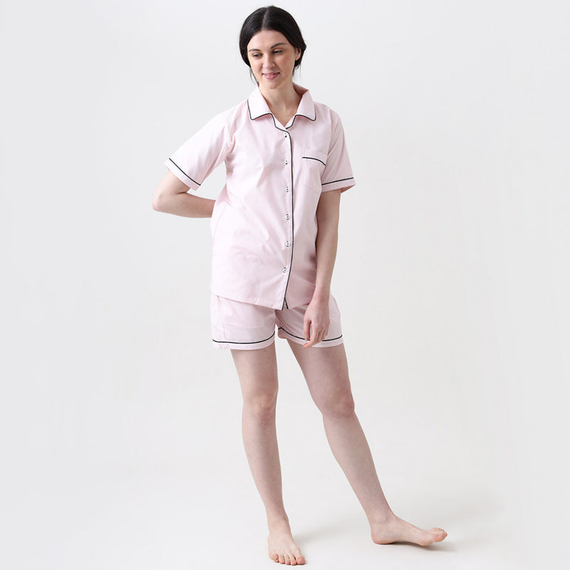 Women Classy Pink Solid Shorts Set